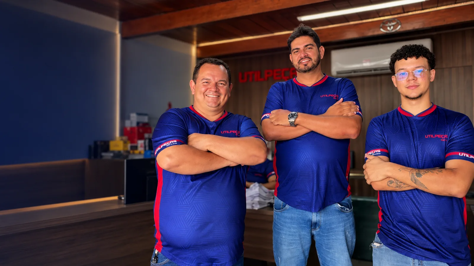 Ronaldo, Felipe e Diego na loja da Utilipeças em Imperatriz